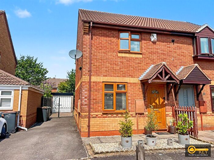 2 Bedroom Semi-Detached House For Sale In Bronze Close, Maple Park, Nuneaton, CV11