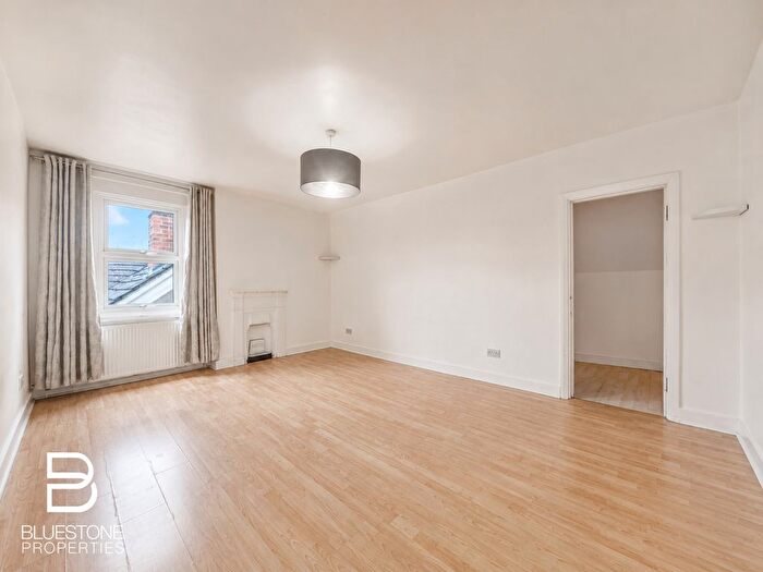 2 Bedroom Flat To Rent In Glossop Road, South Croydon, CR2