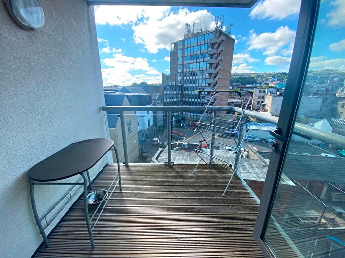 2 Bedroom Flat To Rent In Apartment, Salubrious Court, Salubrious Passage, Swansea, SA1