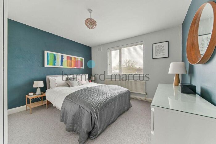 2 Bedroom Apartment To Rent In Wychwood Avenue, Thornton Heath, CR7