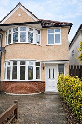 3 Bedroom End Terrace House To Rent In Crawford Close, Isleworth, TW7