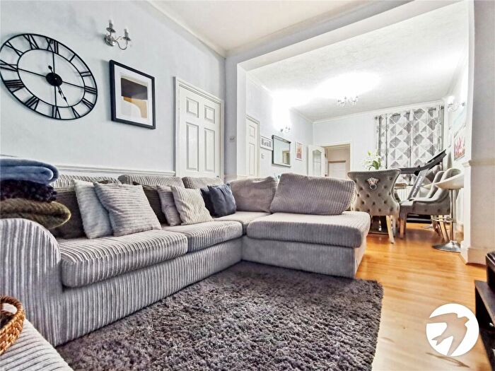 3 Bedroom Terraced House To Rent In York Road, Dartford, Kent, DA1