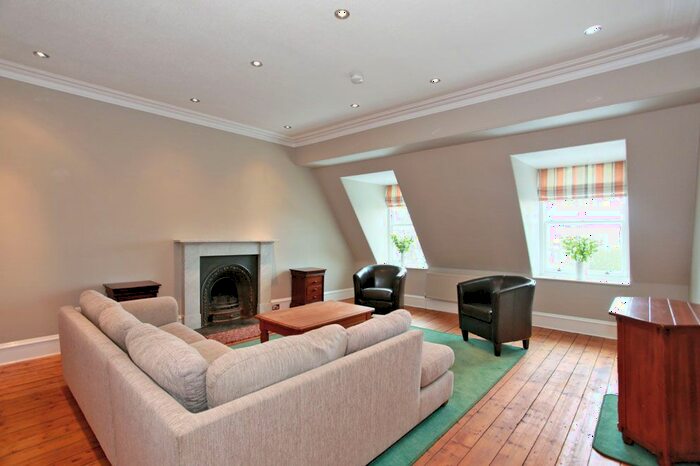 3 Bedroom Flat To Rent In Queens Gardens, West End, Aberdeen, AB15