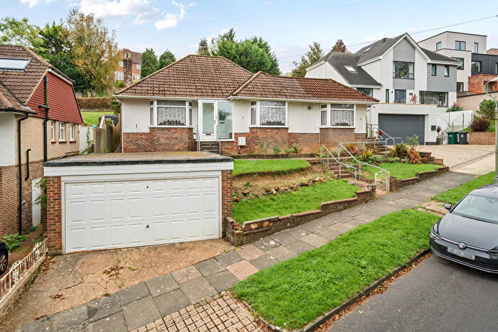 3 Bedroom House For Sale In Tongdean Rise, Brighton, BN1