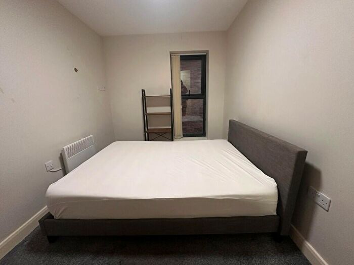 2 Bedroom Apartment To Rent In Skinner Lane, Leeds, West Yorkshire, LS7