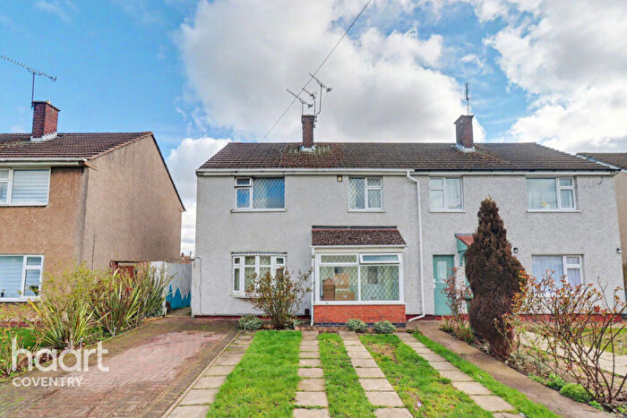 3 Bedroom Semi-Detached House For Sale In Luscombe Road, Coventry, CV2