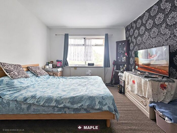 3 Bedroom Terraced House For Sale In District Road, Wembley, HA0