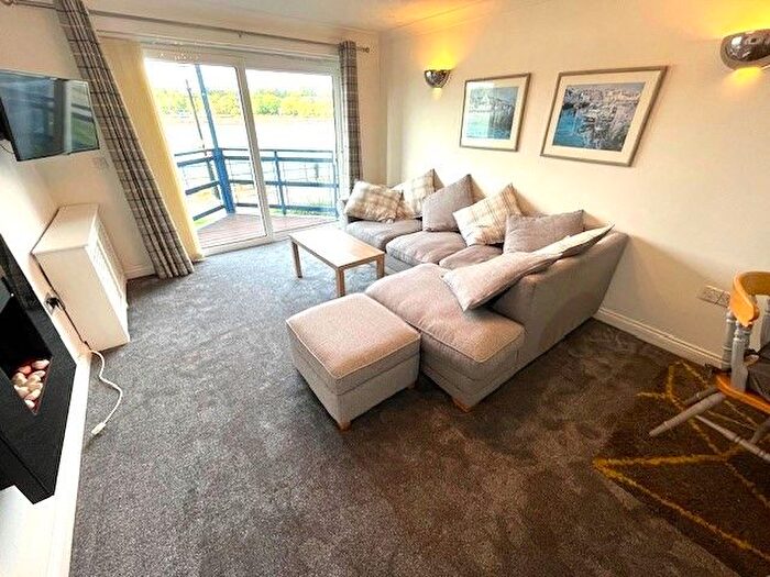 2 Bedroom Flat To Rent In Mountbatten Close, Ashton-On-Ribble, Preston, PR2