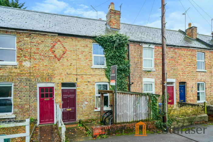 3 Bedroom End Of Terrace House To Rent In Edgeway Road, Marston, OX3