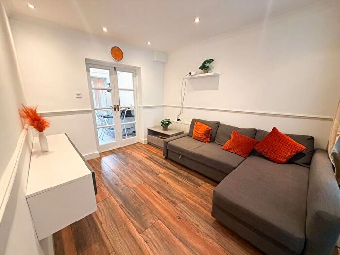 1 Bedroom Flat To Rent In London, E17