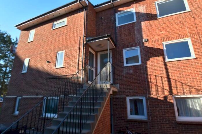 1 Bedroom Flat To Rent In Bedfordwell Road, Eastbourne BN21