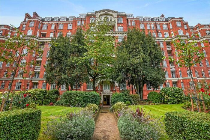 3 Bedroom Flat To Rent In Clive Court, Maida Vale, London, W9