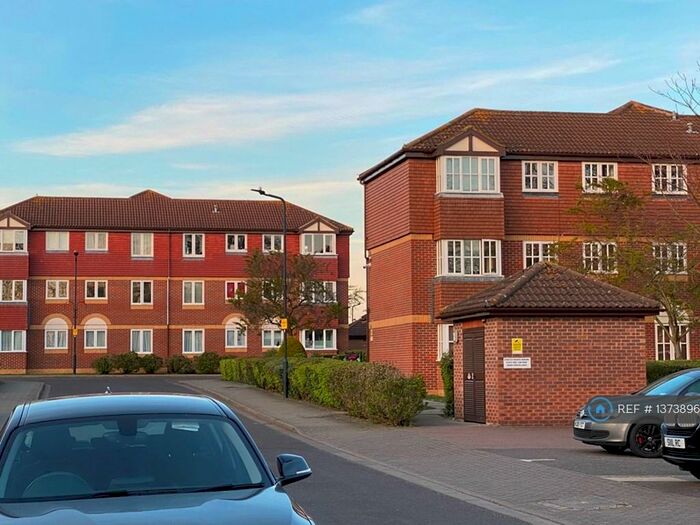 2 Bedroom Flat To Rent In Campbell Gordon Way, London, NW2