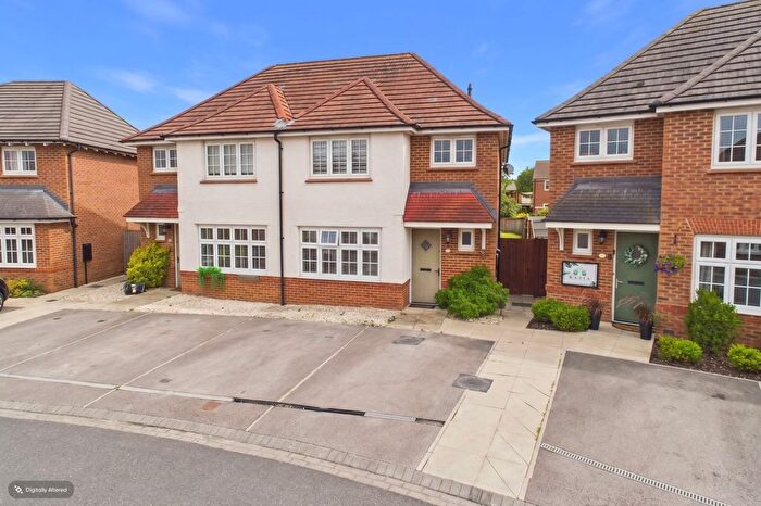 3 Bedroom Semi Detached House To Rent In Barley Way, York, North Yorkshire, YO30