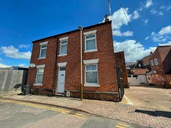3 Bedroom Detached House To Rent In Thorpe Street, Leicester, LE3