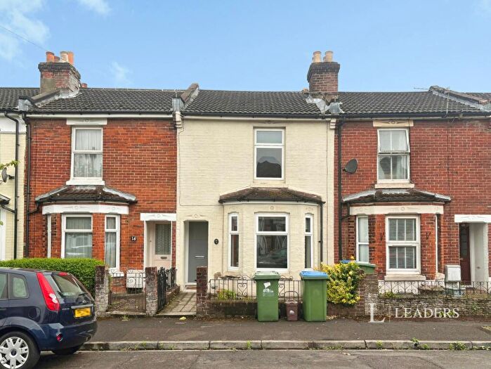 3 Bedroom Terraced House To Rent In Imperial Avenue, Southampton, Hampshire, SO15