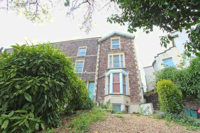 Apartment To Rent In Hillside, Clifton, Bristol, BS8