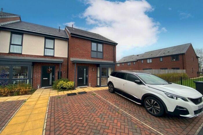 2 Bedroom Semi-Detached House To Rent In Clydesdale Avenue, Newcastle ST5