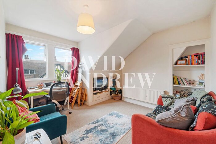 1 Bedroom Flat To Rent In Glebe Road, London, N8