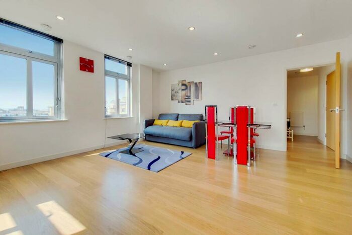 1 Bedroom Flat To Rent In Caspian Apartments, Limehouse, London, E14