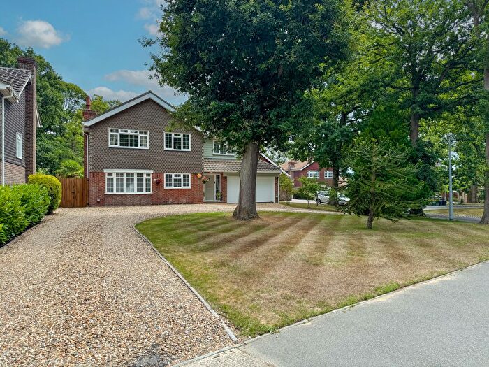 5 Bedroom Detached House For Sale In Woodlands, Welshwood Park, CO4
