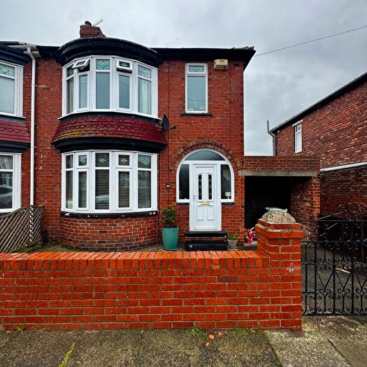 3 Bedroom Semi-Detached House To Rent In Beaconsfield Road, Stockton-On-Tees, TS20