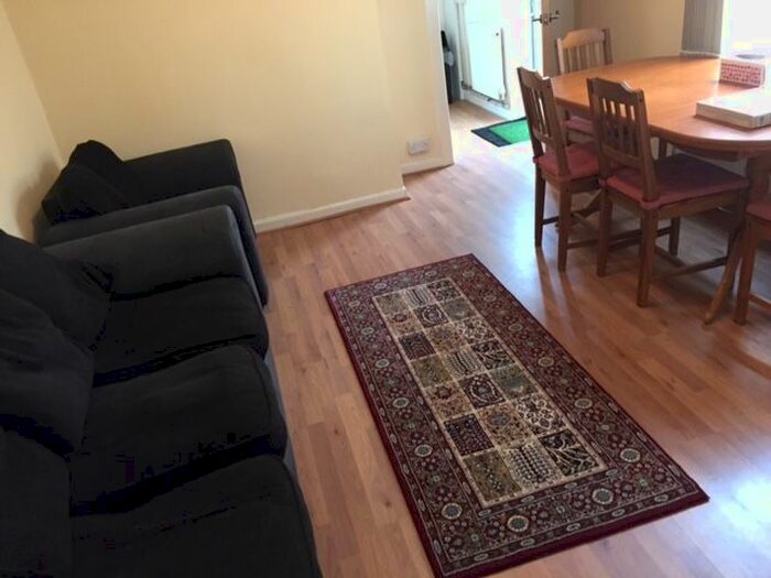 5 Bedroom Terraced House To Rent In Stapleton Road, Bristol, BS5