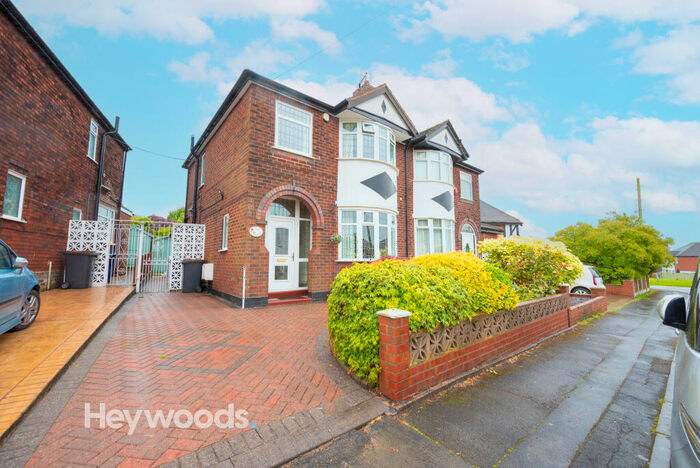 3 Bedroom Semi-Detached House To Rent In Ashcroft Road, Porthill, ST5