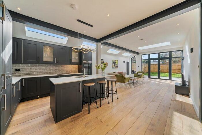 5 Bedroom Terraced House To Rent In Spezia Road, Kensal Rise, London, NW10