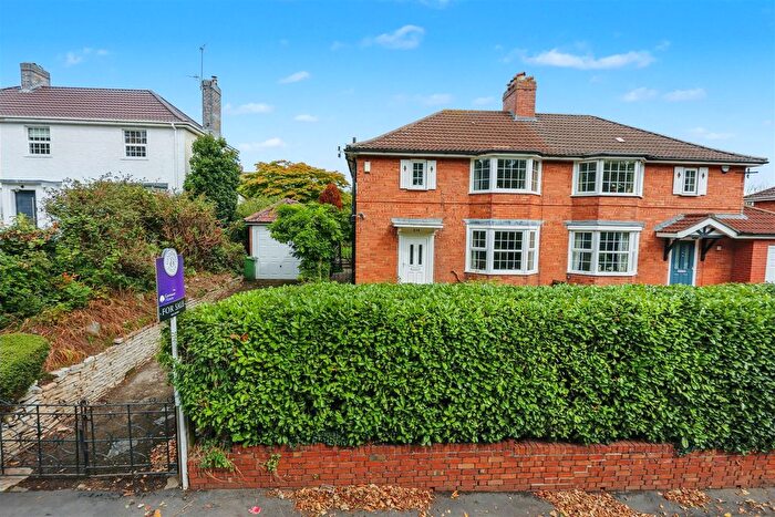 3 Bedroom Semi-Detached House For Sale In Shirehampton Road, Bristol, BS9