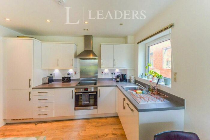 2 Bedroom Apartment To Rent In Vita House, AL1