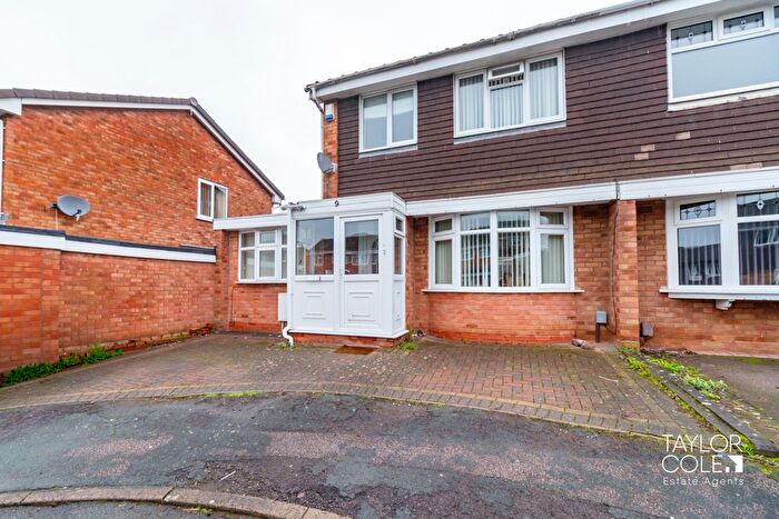 4 Bedroom Semi-Detached House For Sale In Scammerton, Wilnecote, Tamworth, B77