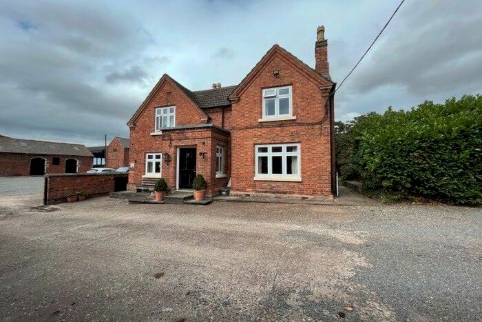 4 Bedroom Property To Rent In Bingham Road, Nottingham, NG13