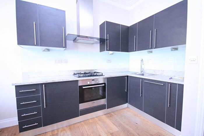 1 Bedroom Flat To Rent In Tabley Road, Holloway, N7