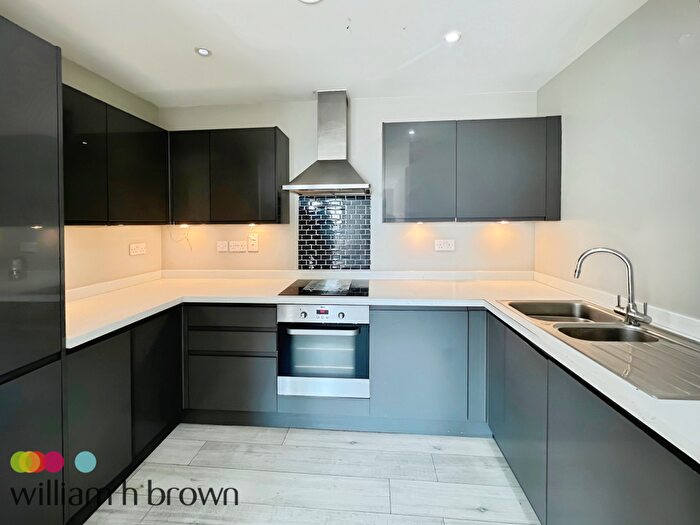 1 Bedroom Apartment To Rent In Victoria Avenue, Southend-On-Sea, SS2