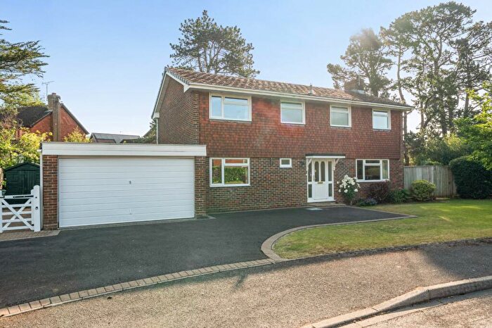 4 Bedroom Detached House For Sale In Brooklyn Close, Otterbourne, Winchester, Hampshire, SO21