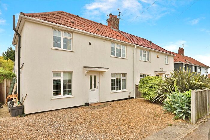 3 Bedroom Semi Detached House For Sale In Pinder Road, Norwich, Norfolk, NR3
