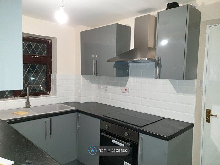 3 Bedroom Detached House To Rent In Breckbank, Forest Town, Mansfield, NG19