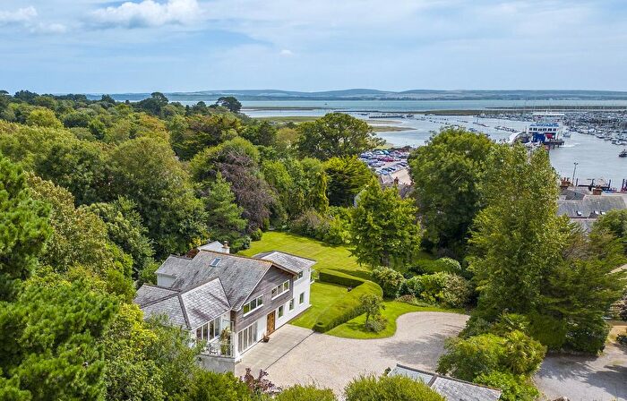 5 Bedroom Detached House For Sale In Undershore Road, Lymington, SO41