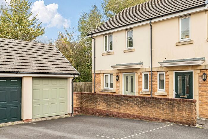 2 Bedroom End Terrace House For Sale In Windsor Gardens, Roundswell, Barnstaple, Devon, EX31