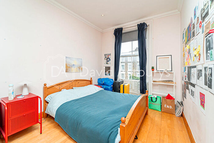 2 Bedroom Apartment To Rent In Mildmay Park, Islington, London, N1