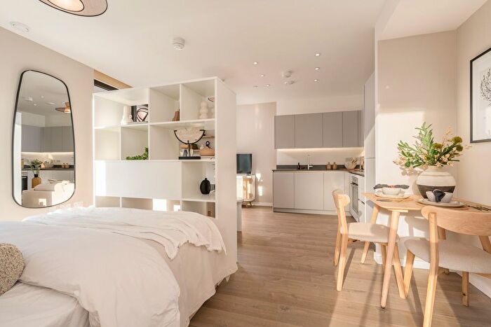 Flat For Sale In Macclesfield Road, London, EC1V
