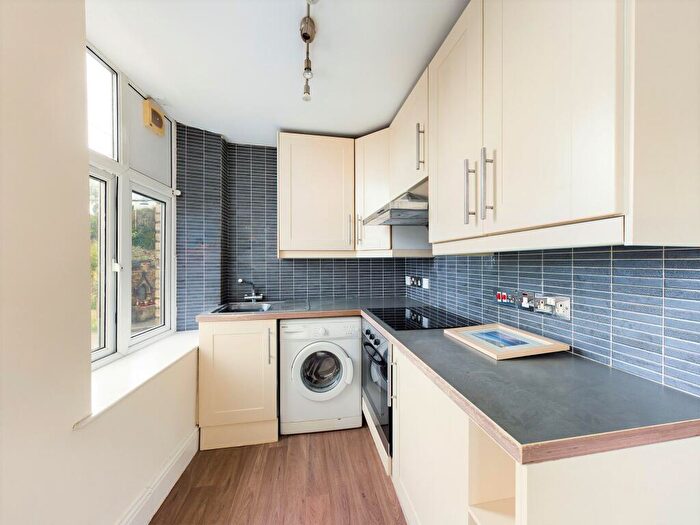 1 Bedroom Flat To Rent In Race Hill, Launceston, PL15