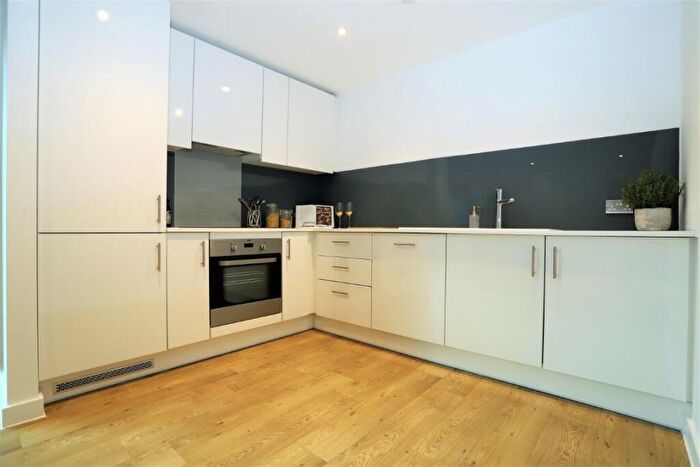 2 Bedroom Apartment To Rent In The Filaments, Salford Salford, M3