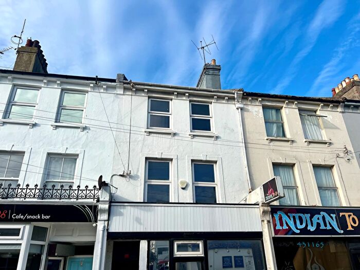 4 Bedroom Flat To Rent In Cavendish Place, Eastbourne, BN21