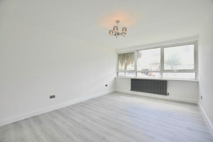 2 Bedroom Flat To Rent In Staines Road, Ilford, IG1