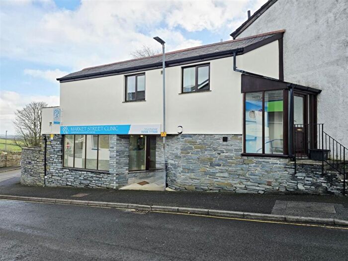 1 Bedroom Flat For Sale In Tower Street, Launceston, PL15