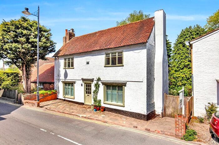 5 Bedroom House For Sale In Lower Street, Haslemere, GU27