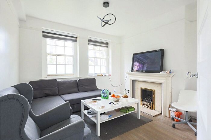 2 Bedroom Flat To Rent In Parkhurst Court, Warlters Road, Islington, London, N7