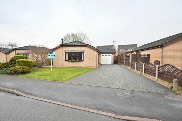 2 Bedroom Bungalow For Sale In Rembrandt Way, Spalding, Lincolnshire, PE11